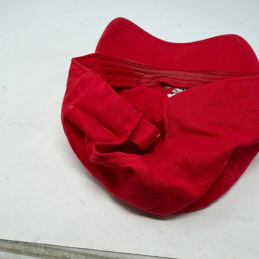 Disney Hat Unisex OS Mickey Mouse Red Embroidered Dad Cap EUC